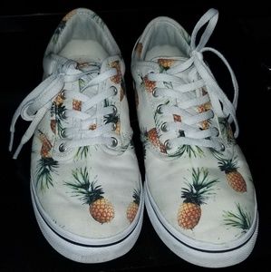 Pineapple Vans Used Sneakers Cream Yellow Size 6 m